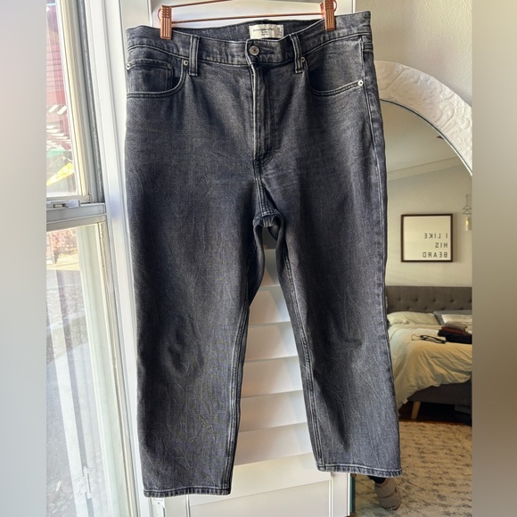 A&F High Rise Mom Jean - Picture 6 of 10